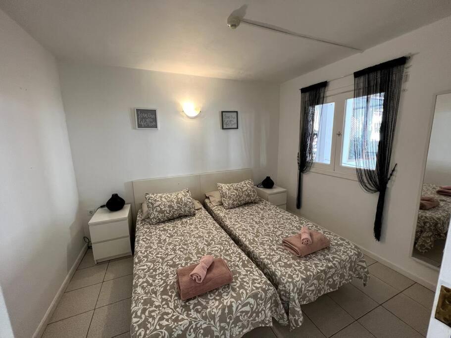 Casa Perdy, Beautiful 1 Bedroom Apartment With Communal Pool Tías Екстериор снимка