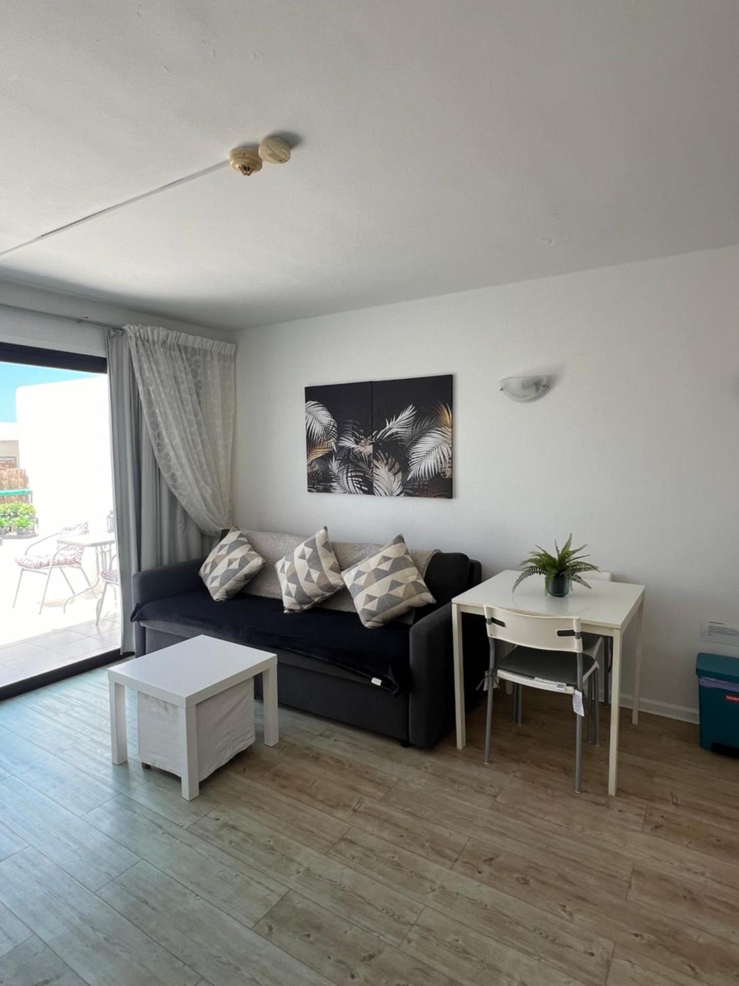 Casa Perdy, Beautiful 1 Bedroom Apartment With Communal Pool Tías Екстериор снимка
